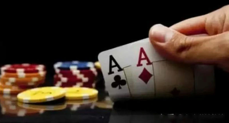 破译德州扑克概率密码：数学攻略联动实战技巧(图1)